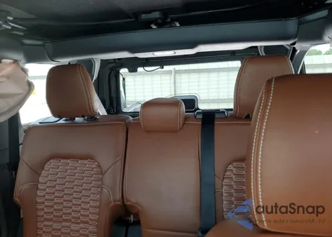 2022 Ford Bronco Base z USA, uszkodzony, nr VIN 1FMEE5DP3NLB06567